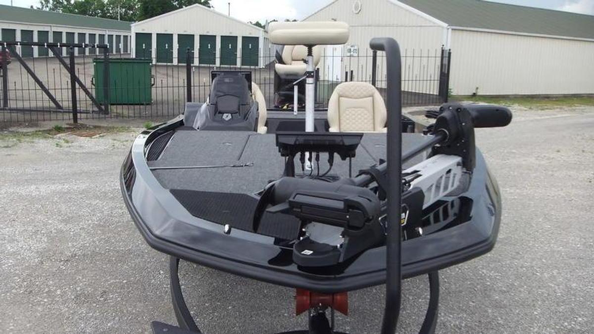 2026 IKON Boats VLE21