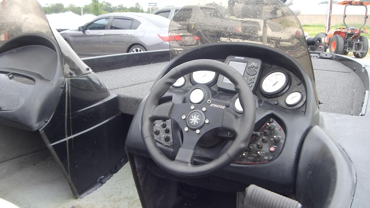 Used 1997 Stratos Boats 201 Pro Elite