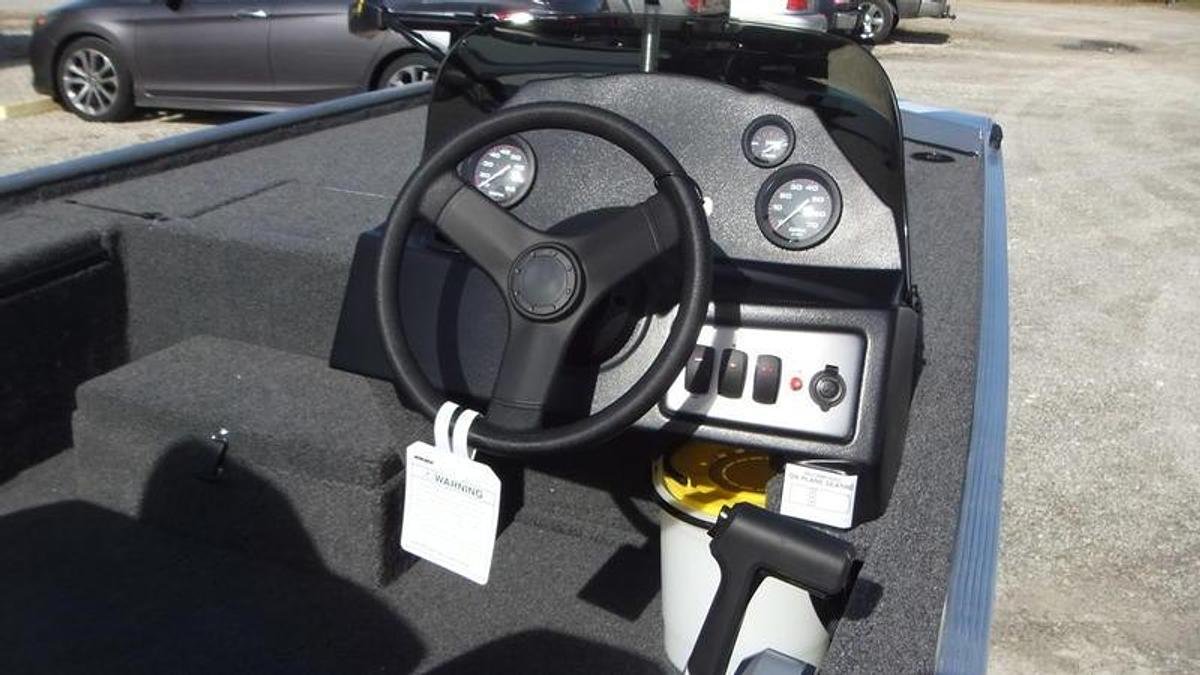 2025 Crestliner Boats 1600 Storm