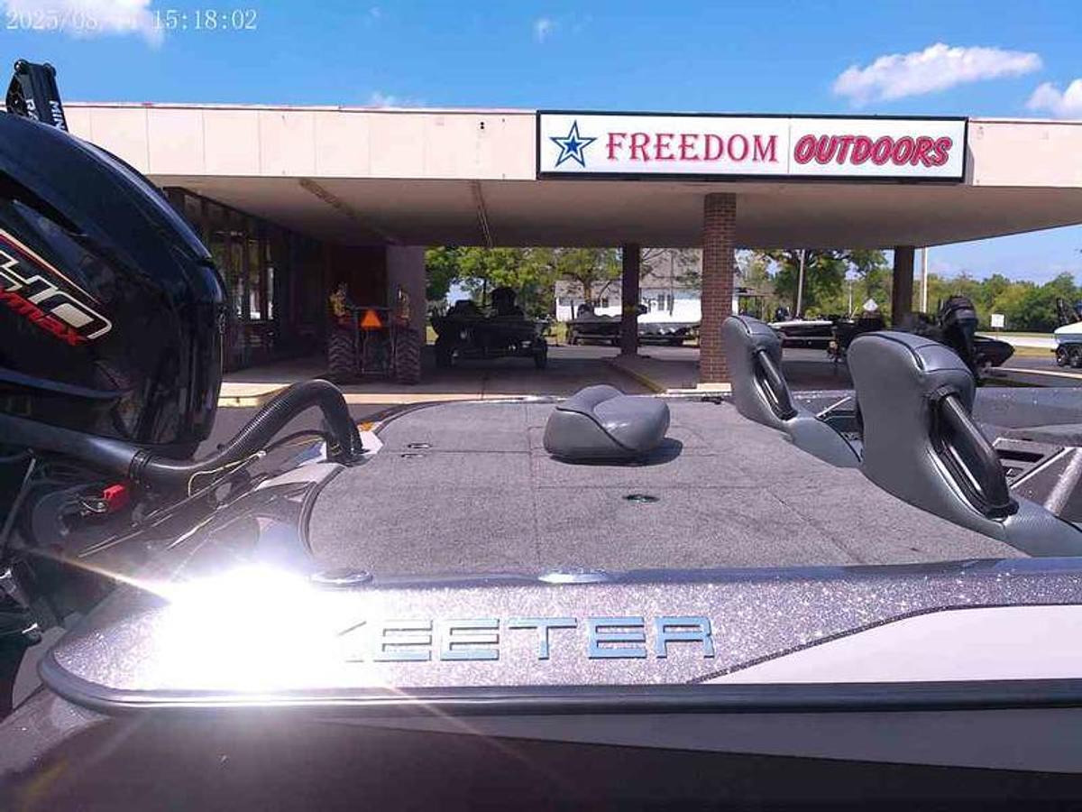 2025 Skeeter Boats ZXR21