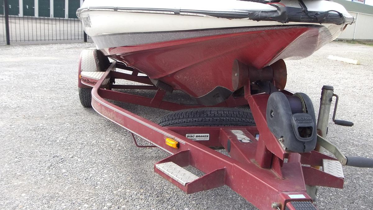 Used 2000 Triton Boats 200XP