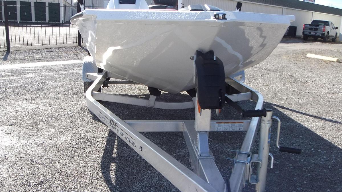 2025 Xpress Boats H17