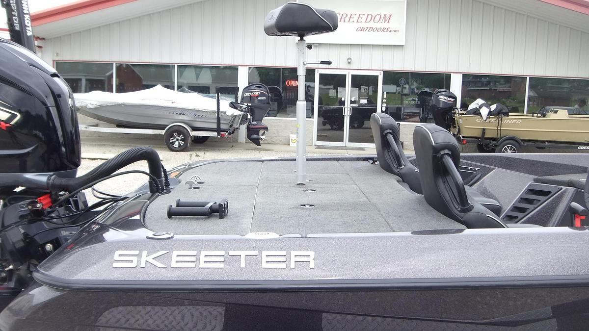 Used 2023 Skeeter Boats ZXR200