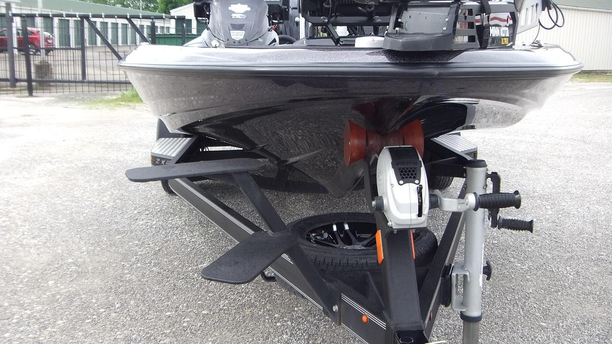 Used 2023 Skeeter Boats ZXR200