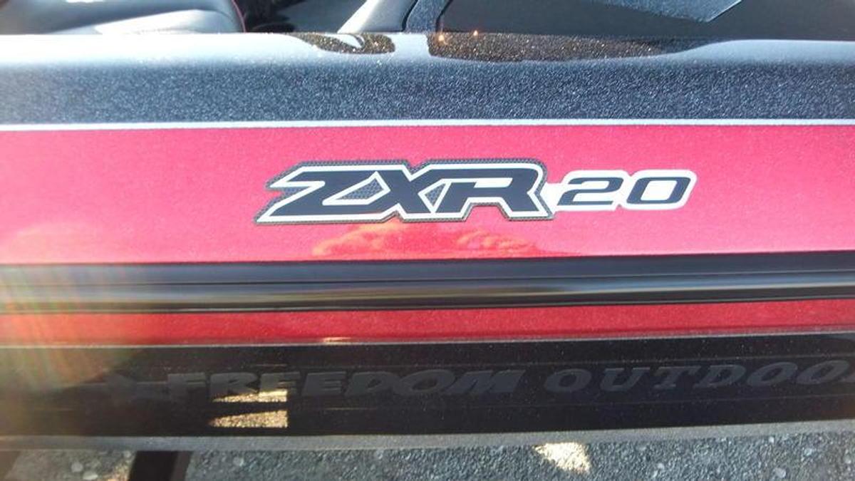 2025 Skeeter Boats ZXR20