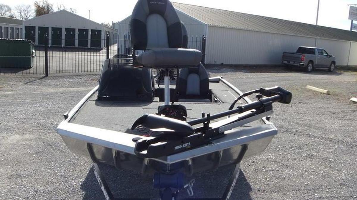 2025 Crestliner Boats 1600 Storm