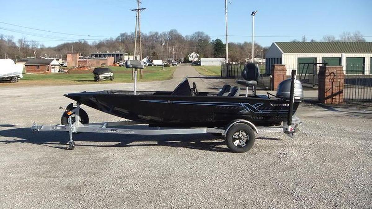 2025 Xpress Boats H17