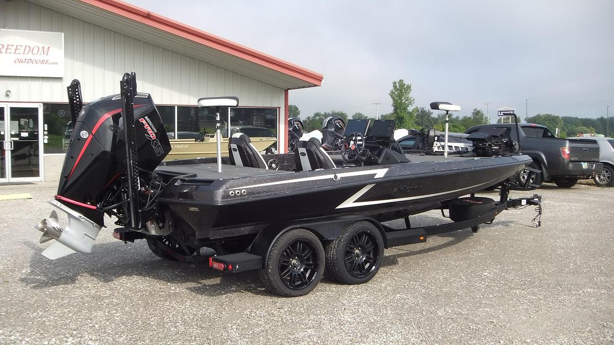 Used 2024 IKON Boats LXE20