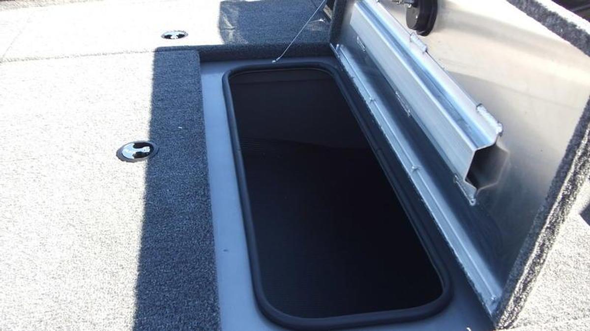 2026 Crestliner Boats XF179