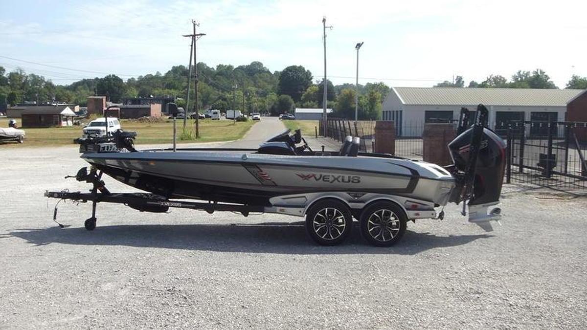 Used 2022 Vexus Boats VX20