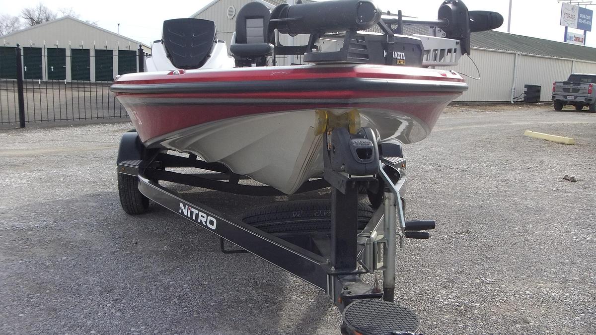 Used 2016 Nitro Boats Z18