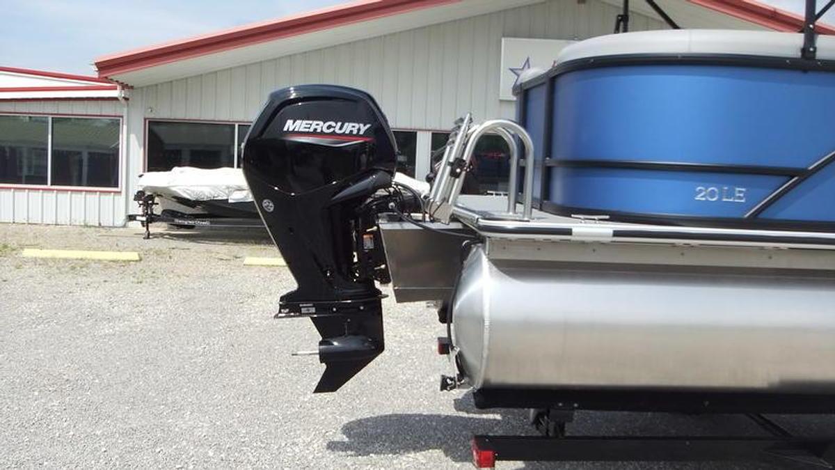 2025 Bentley Pontoons LE200 CW