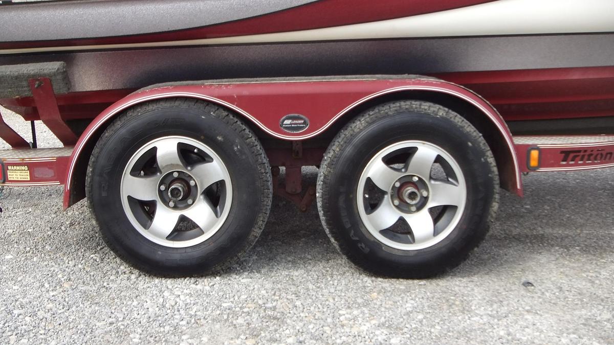 Used 2000 Triton Boats 200XP