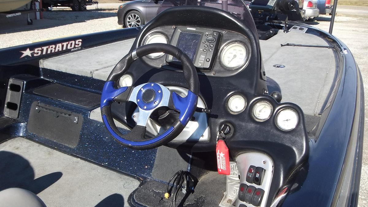 Used 2007 Stratos Boats 294PXL
