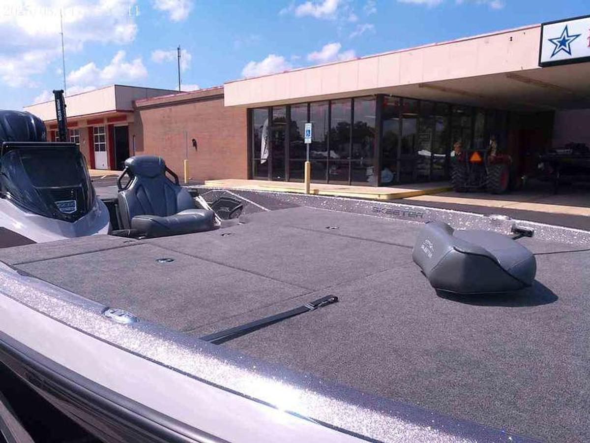 2025 Skeeter Boats ZXR21