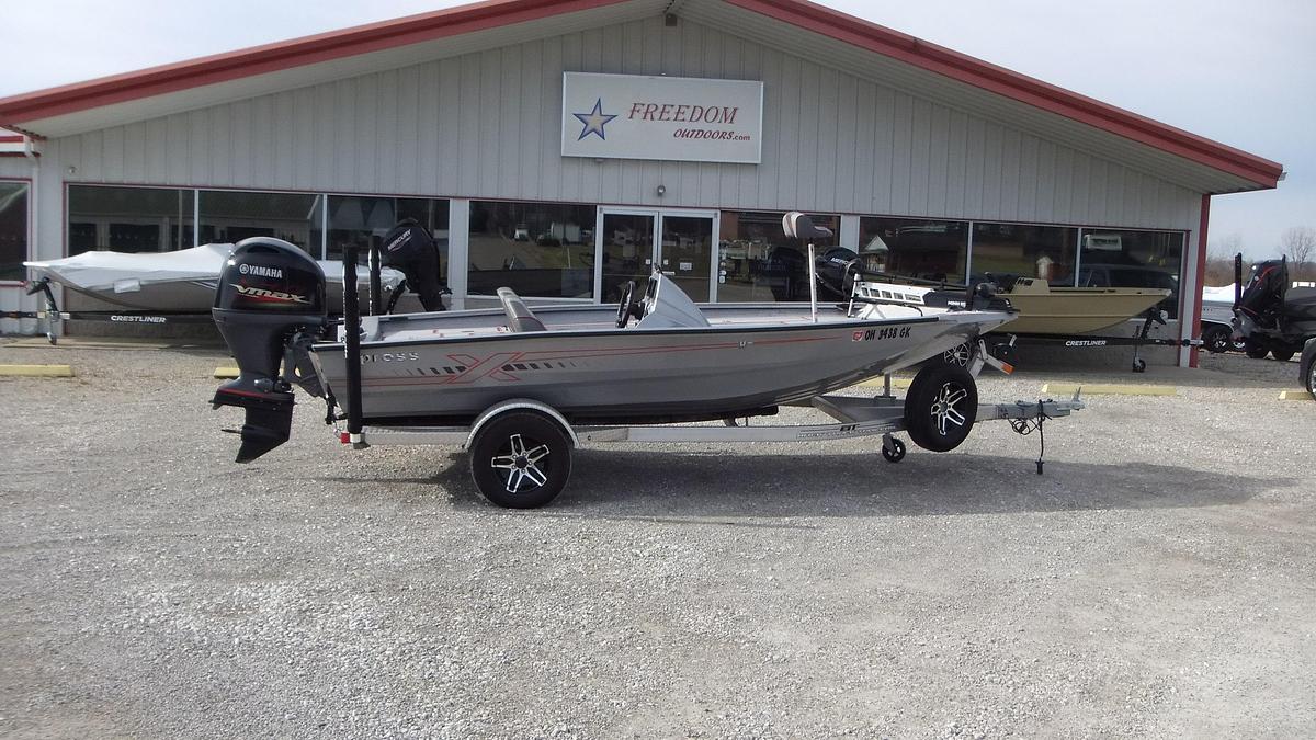 Used 2022  Xpress Boats H17