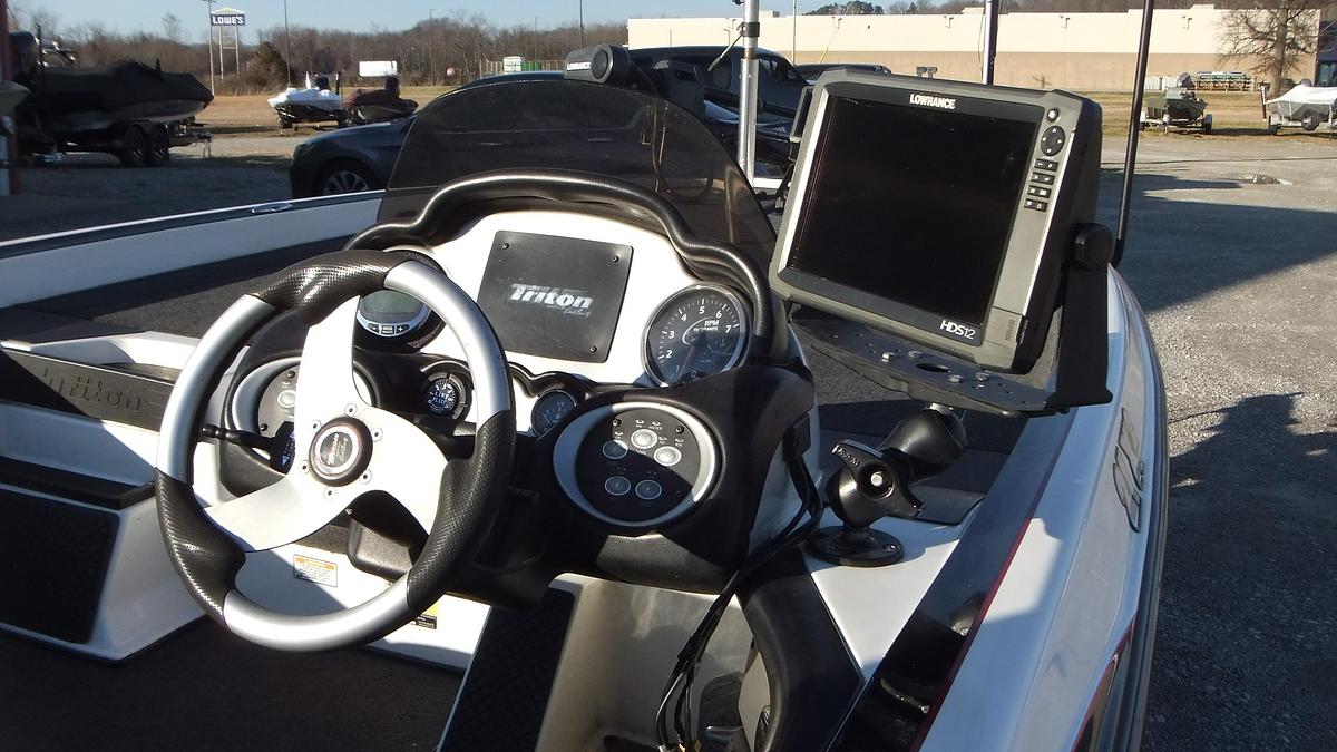 Used 2007 Triton Boats 21X2