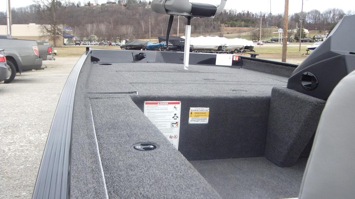 2026 Crestliner Boats 1700 Storm