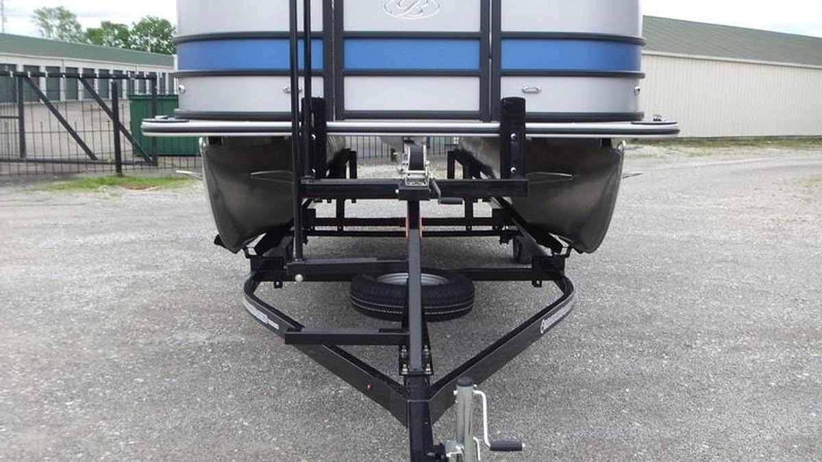 2025 Bentley Pontoons Legacy 200 Navigator