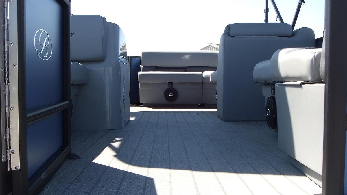 2026 Bentley Pontoons LE160
