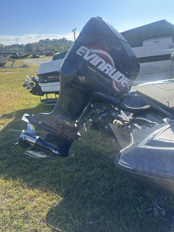 Used 2004 Triton Boats TR186