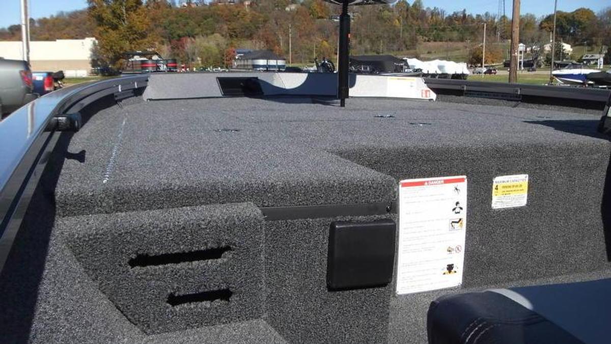 2026 Crestliner Boats XF179