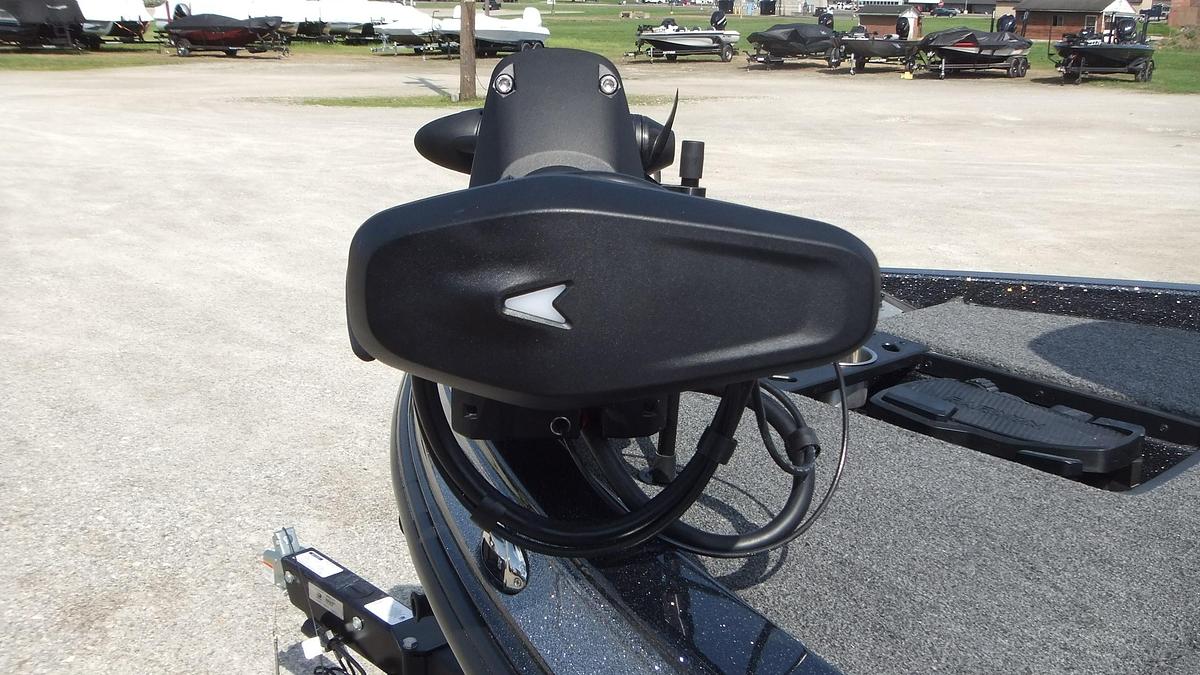 2027 Caymas Boats 201 PRO