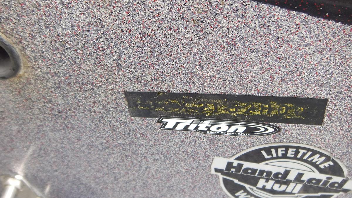 Used 2000 Triton Boats 200XP