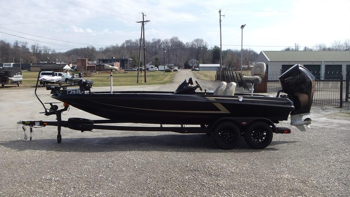 2026 IKON Boats VLE21