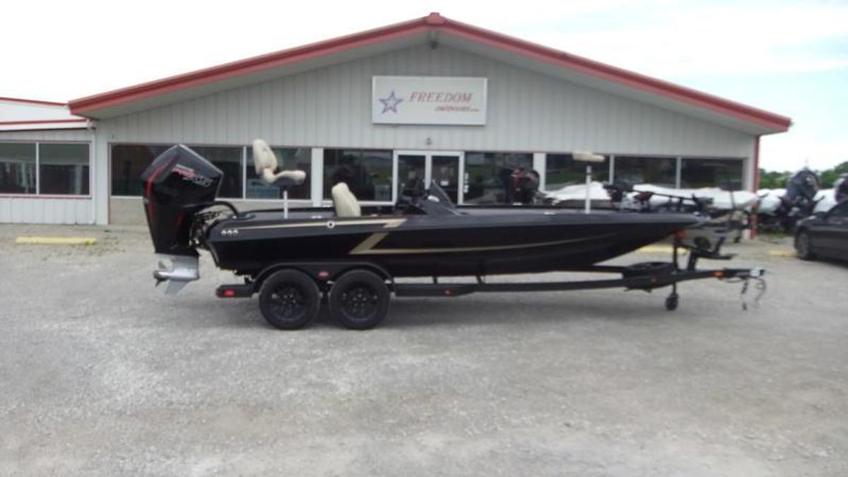 2026 IKON Boats VLE21