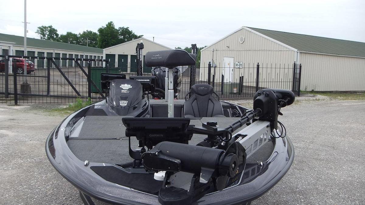 Used 2023 Skeeter Boats ZXR200