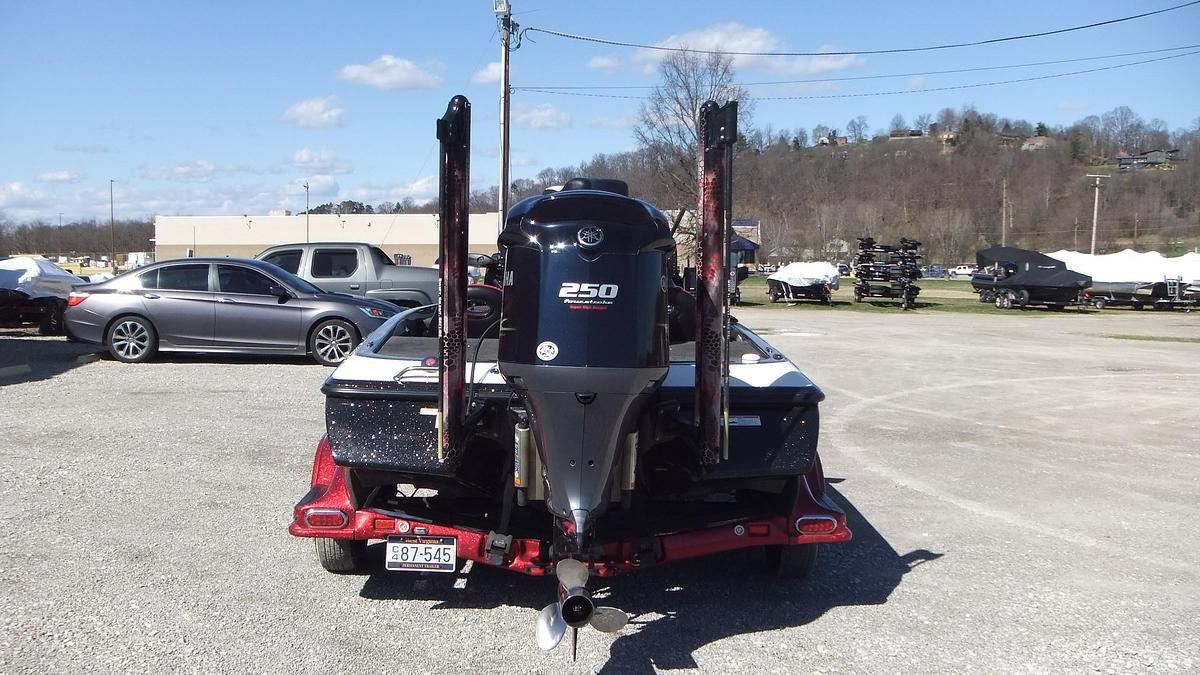 Used 2012 Skeeter Boats FX20