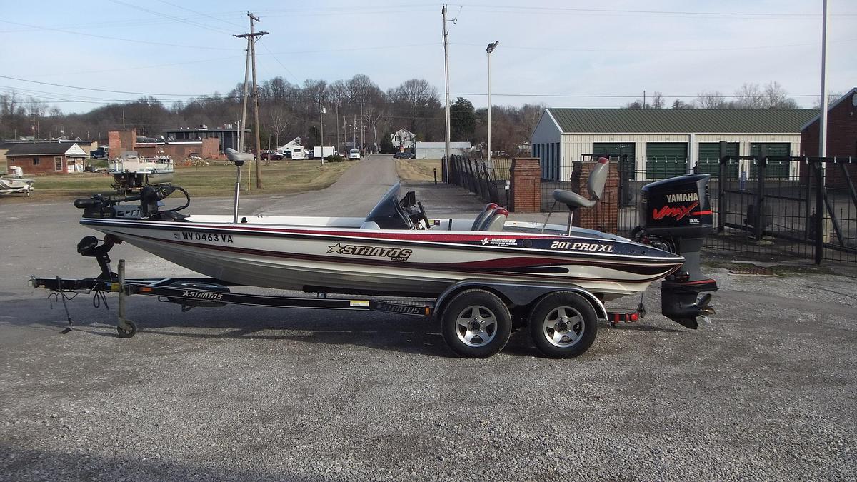 Used 2003 Stratos Boats 201 PXL