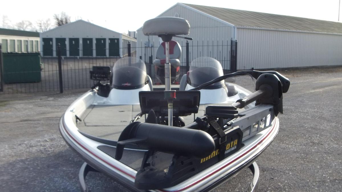 Used 2003 Stratos Boats 201 PXL