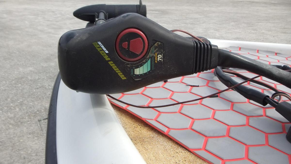 Used 2000 Triton Boats 200XP