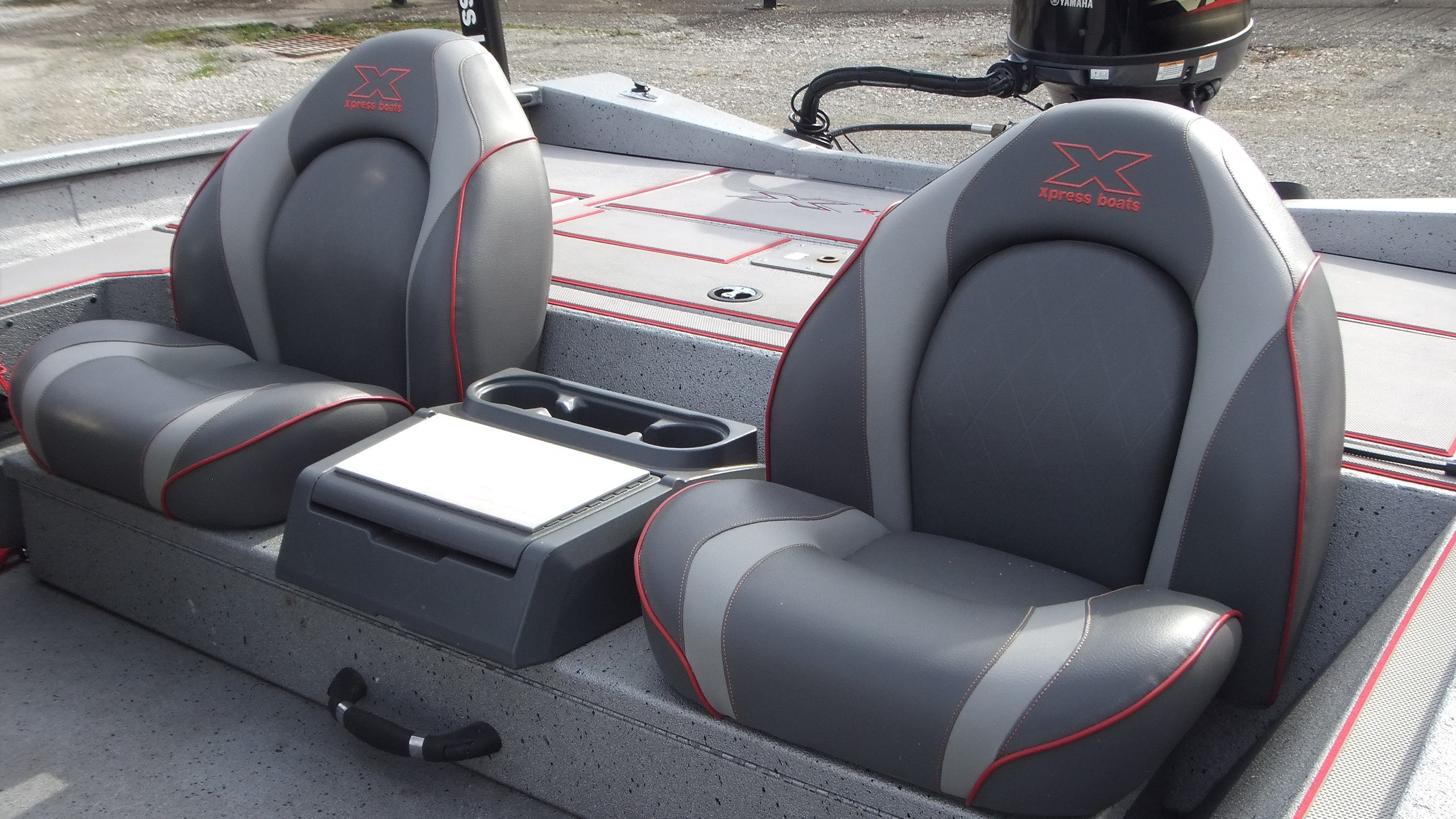 Used 2022  Xpress Boats H17