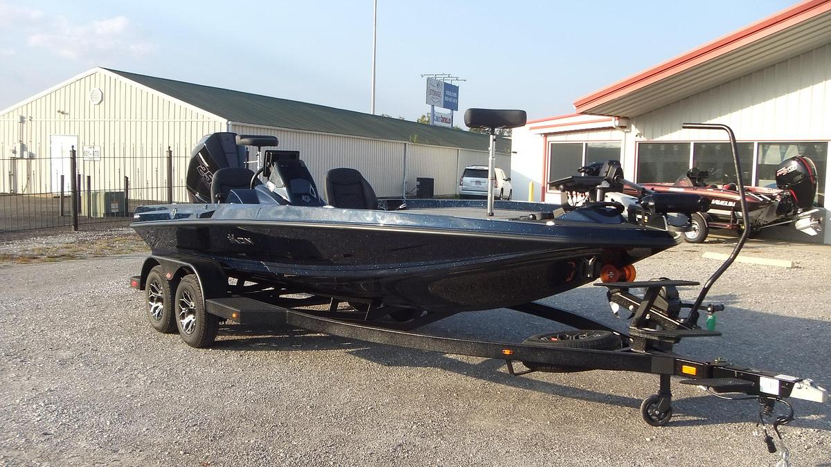 2027 IKON Boats VLX20