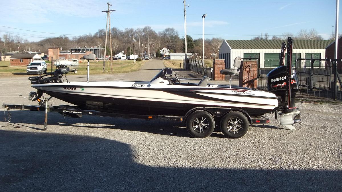 Used 2007 Triton Boats 21X2