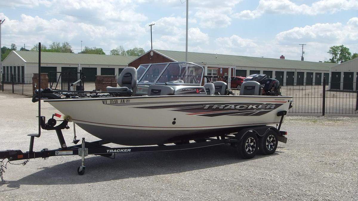 Used 2018  Tracker Boats Targa V19
