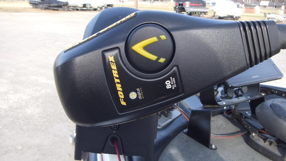 Used 2003 Stratos Boats 201 PXL