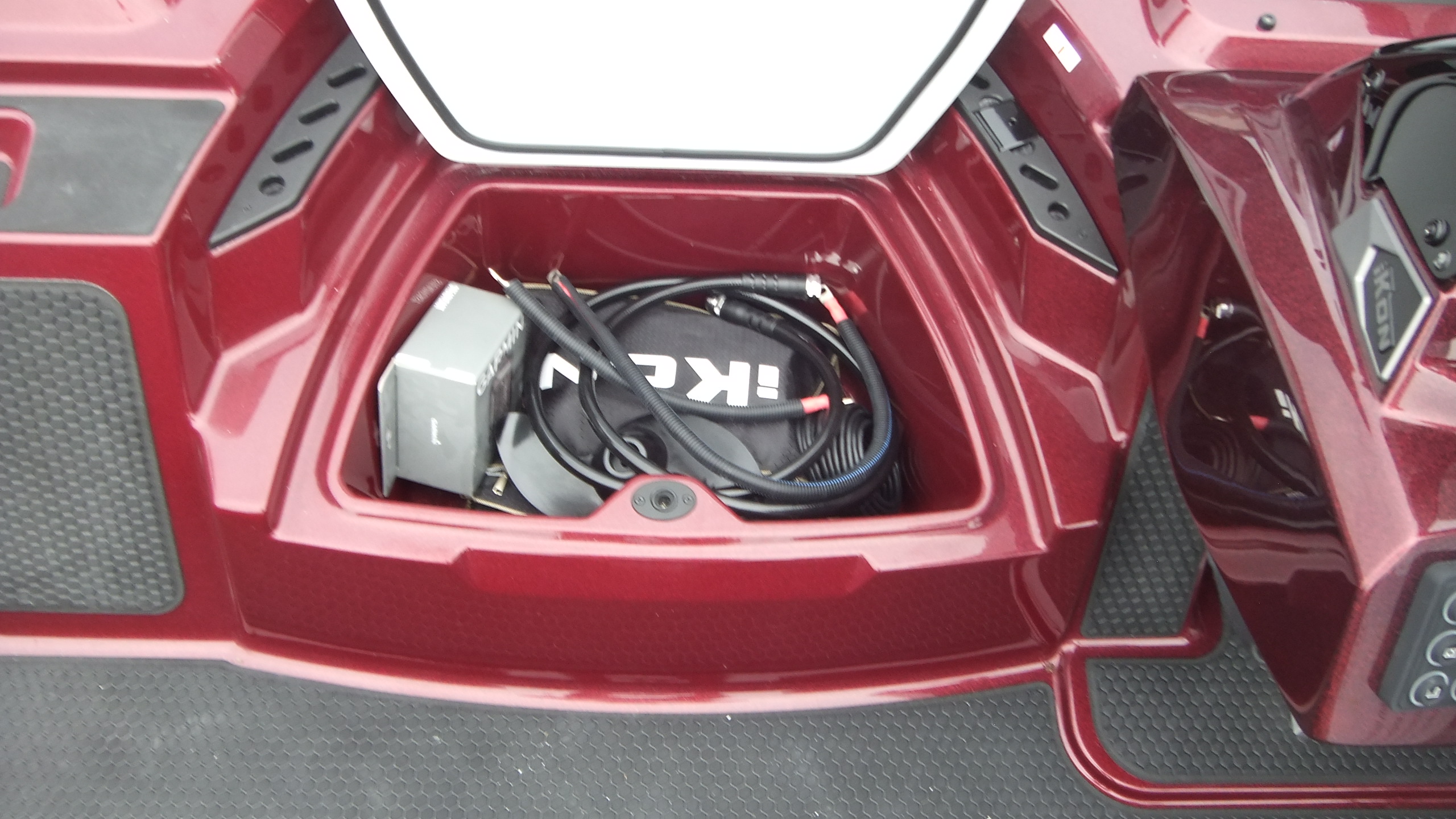 2027 IKON Boats vlx20