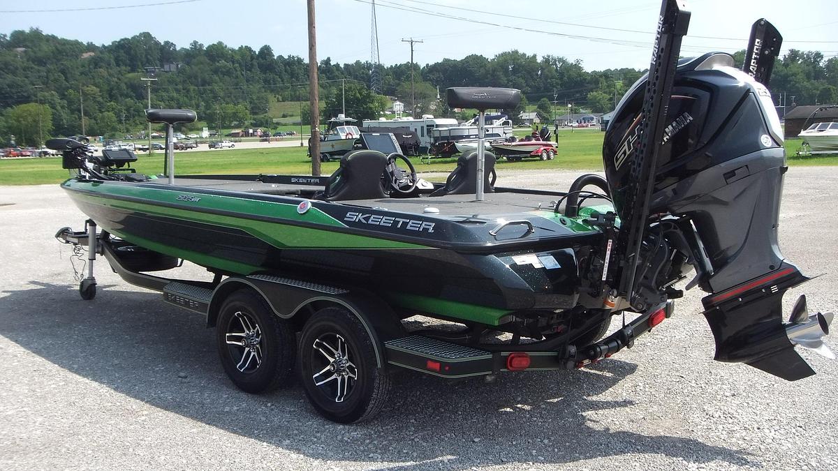 Used 2022 Skeeter Boats ZXR21