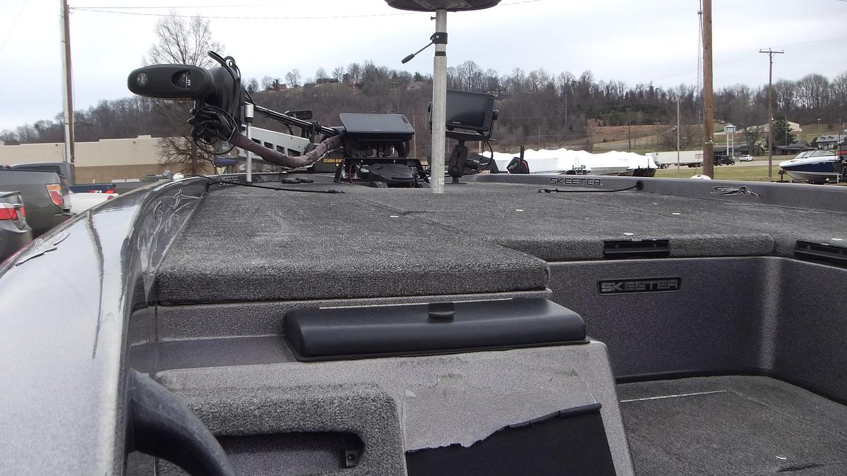 Used 2010 Skeeter Boats ZX225