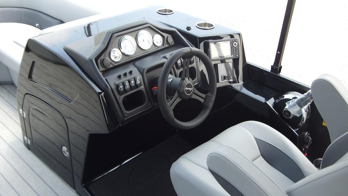 2027 Bentley Pontoons Legacy 223 Swingback