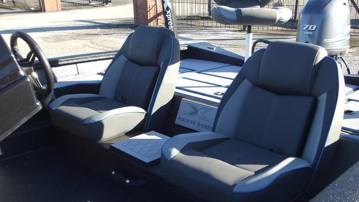 2025 Xpress Boats H17