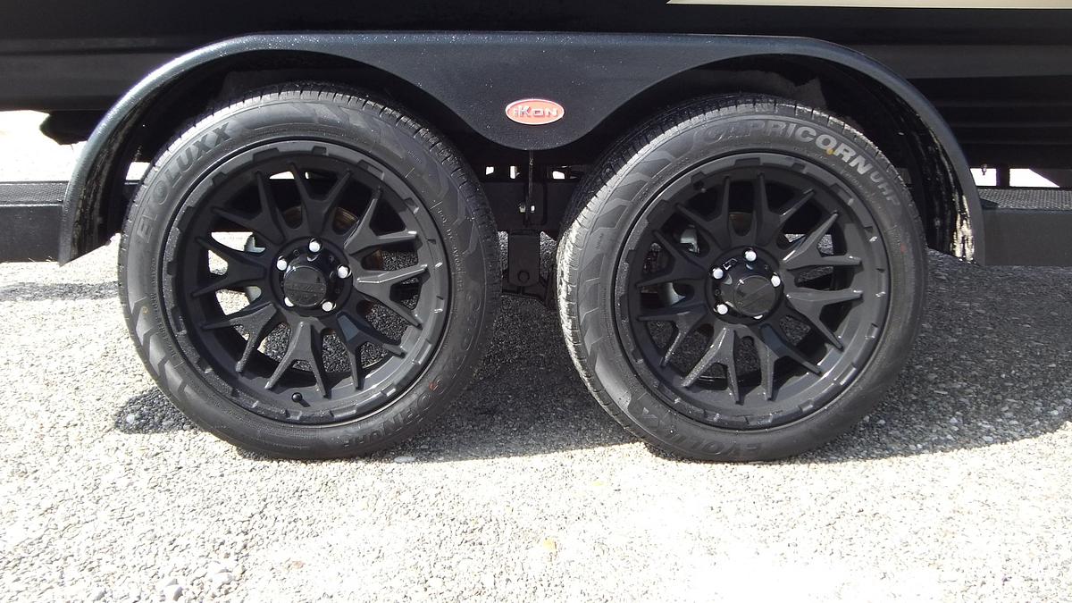 2026 IKON Boats VLE21