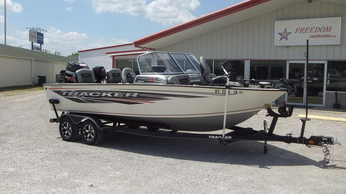 Used 2018  Tracker Boats Targa V19