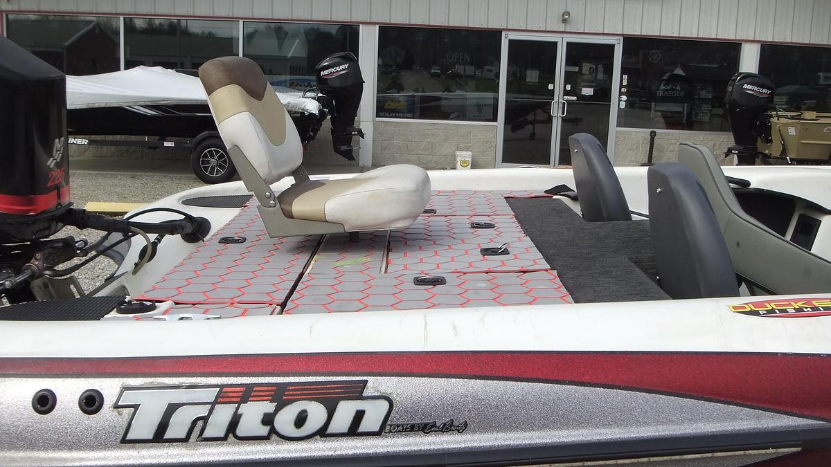 Used 2000 Triton Boats 200XP