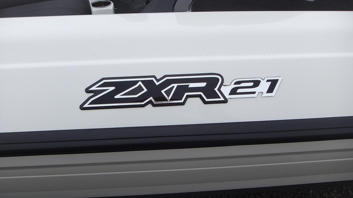 2025 Skeeter Boats ZXR21