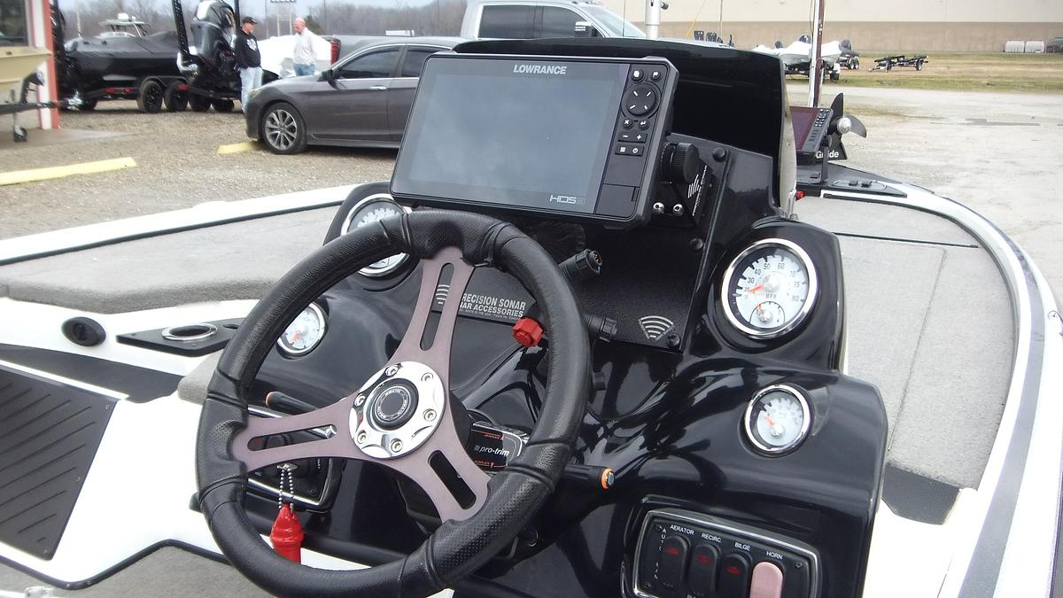 Used 2017 Nitro Boats Z18